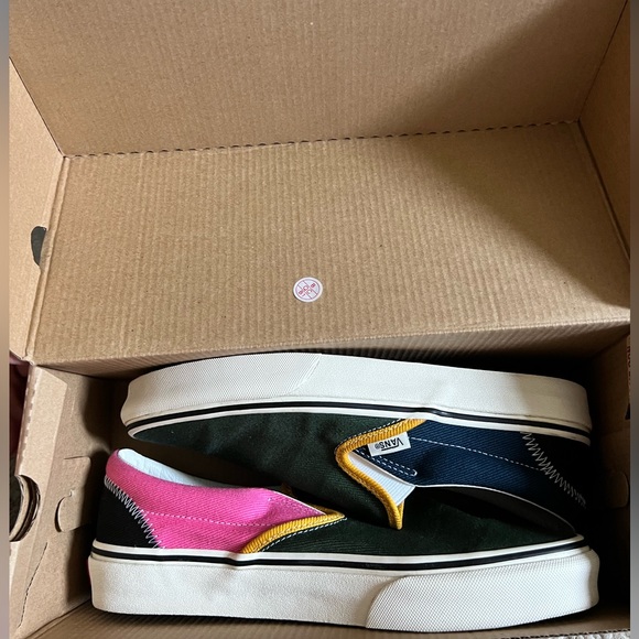 VANS classic slip ins Mens 7.5, Women’s 9 excellent condition! - Picture 5 of 7